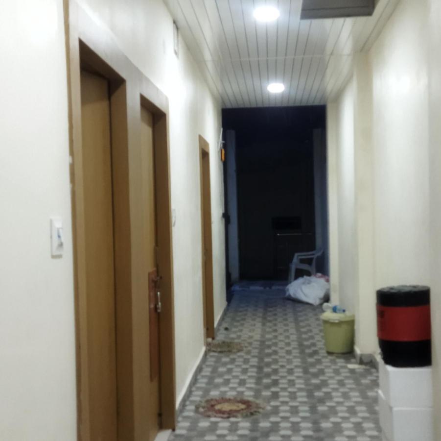 Shree Gajlaxmi Hotel Walking Distance From Mahakaleswar Уджайн Екстериор снимка